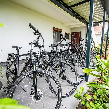 Zier Aparthotel Balatonszárszó